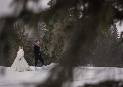 trash the dress sulla neve in montagna