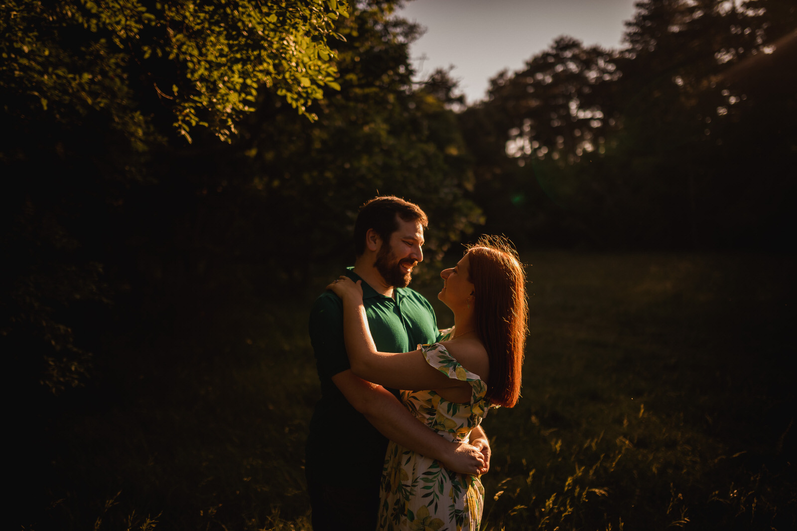 servizio fotografico coppia prematrimoniale in bosco