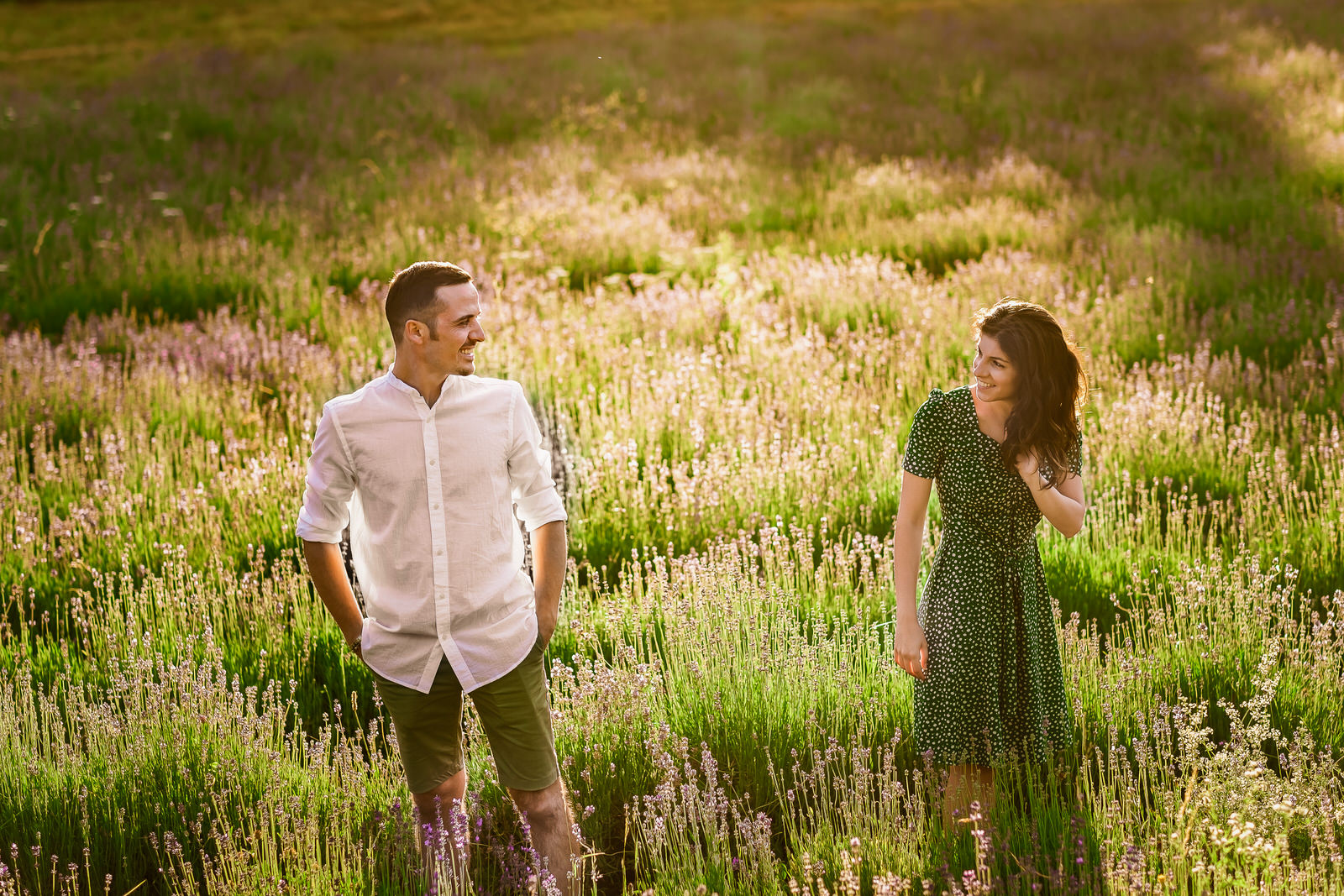 foto coppia lavanda slovenia prematrimoniali