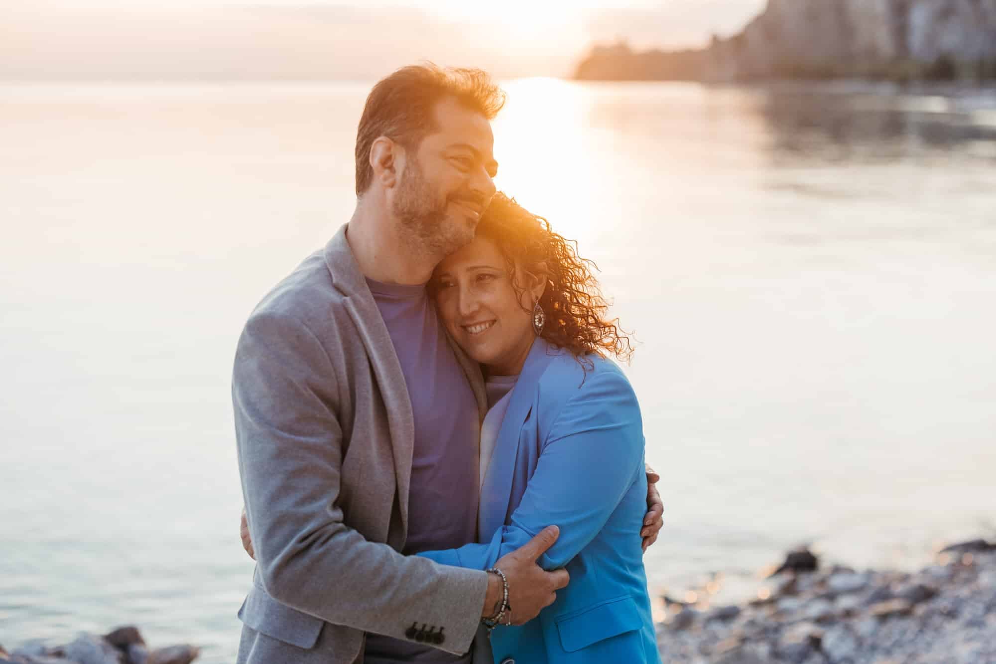 foto di coppia in riva al mare prematrimoniali 